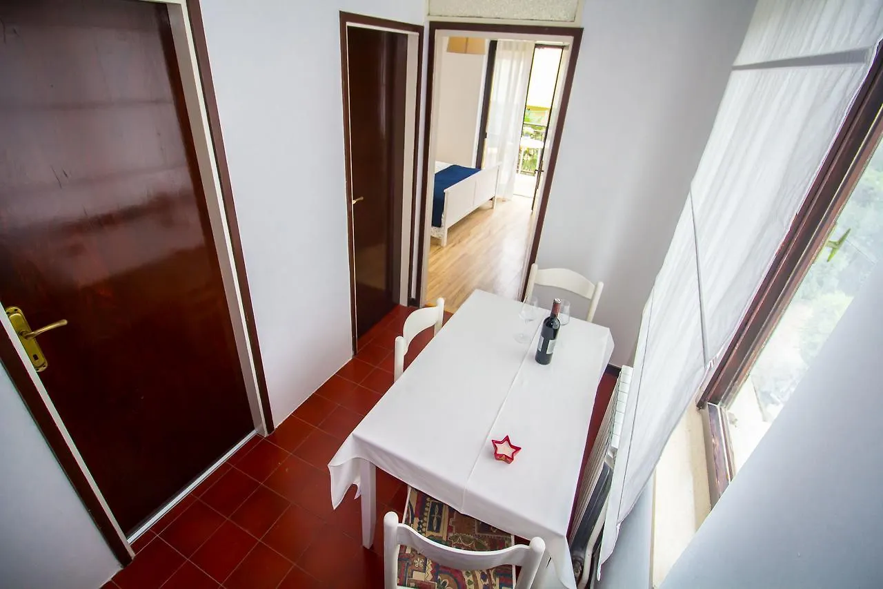 Pineta House Vidos Apartamento Poreč